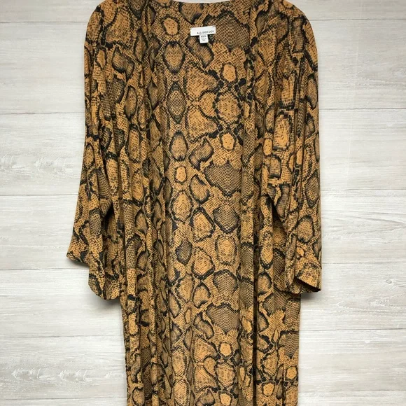 * | Allison Joy | snake print kimono. Size XS/S. - Picture 4 of 7
